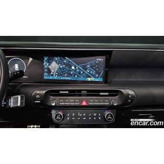 702618