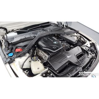 533077