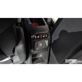912511