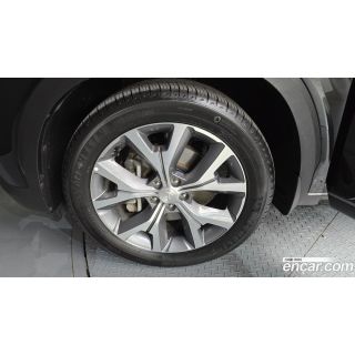 922748