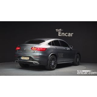 216835