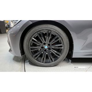 593281