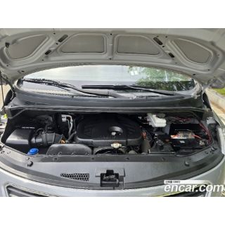 325608