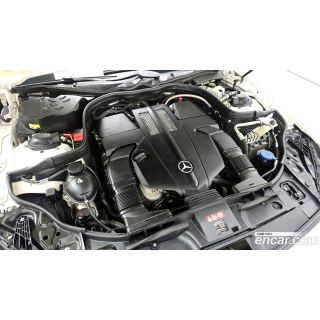 586352