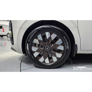 325851