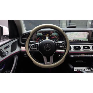 976472