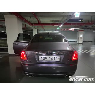 617998