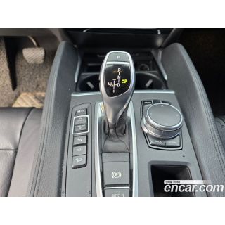 526183