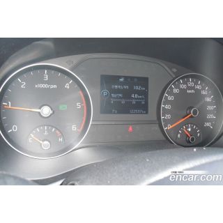 276193