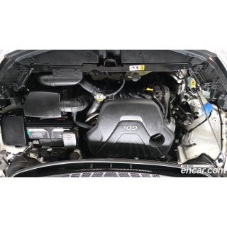743001