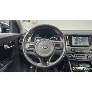 497563