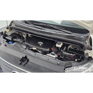 877963