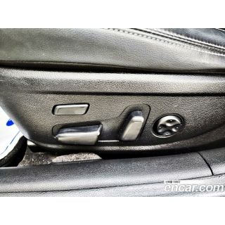 699320