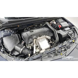 933744