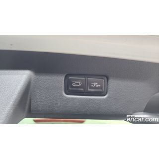 224749
