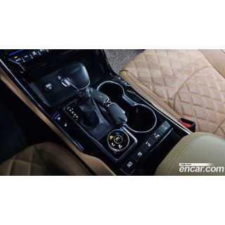 977607