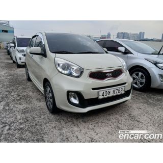972657