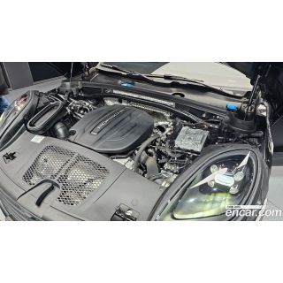 893688
