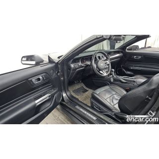 913511