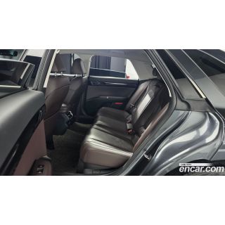 915658