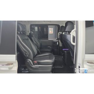 328023