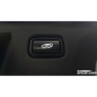 888099