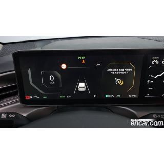932858