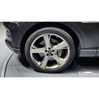 437368