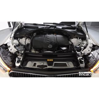 875740