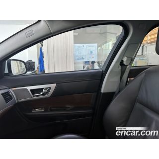 403672