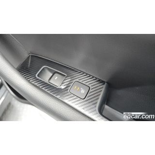 573750