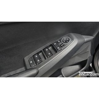 112633