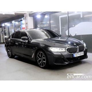 951821