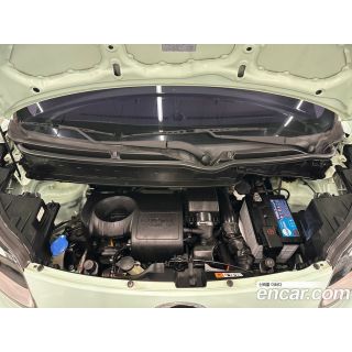 823084