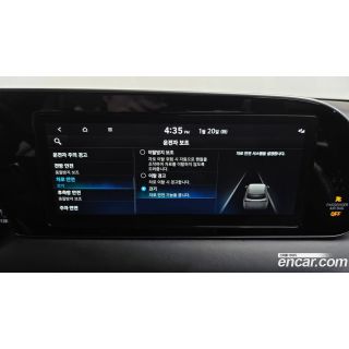 371108