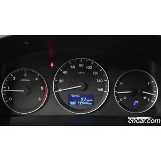831136