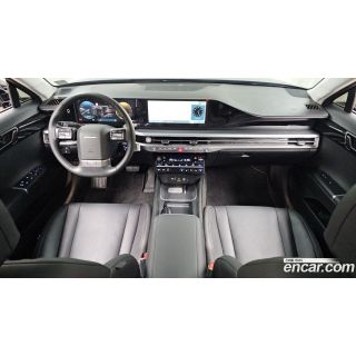 867703