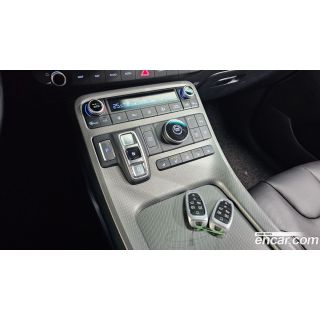 867742