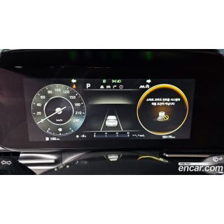 898061