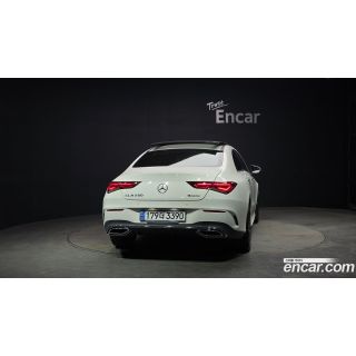584111
