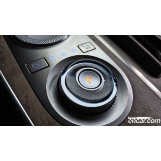 571228