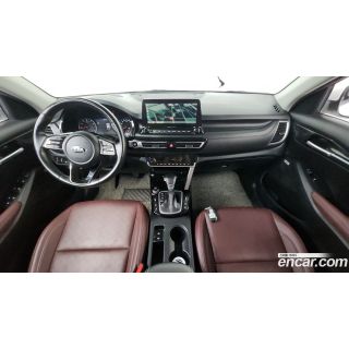 898104