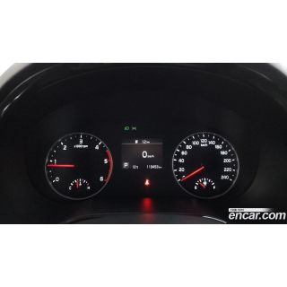 892605