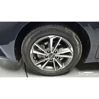 968405