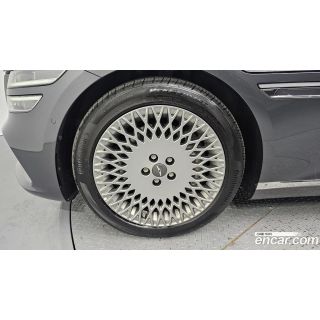 702923