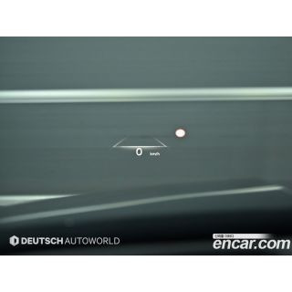 300718