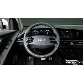 943955