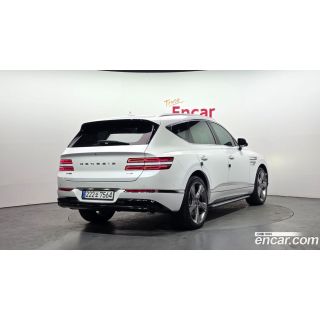 906740