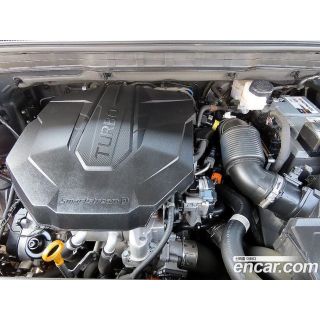 818143