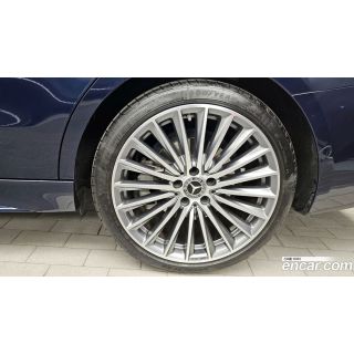 979819